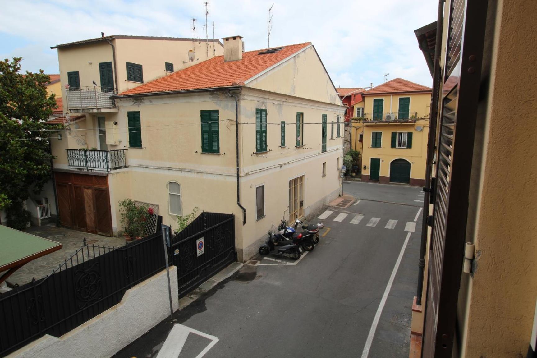 Garibaldi Appartamenti Riva Ligure Extérieur photo